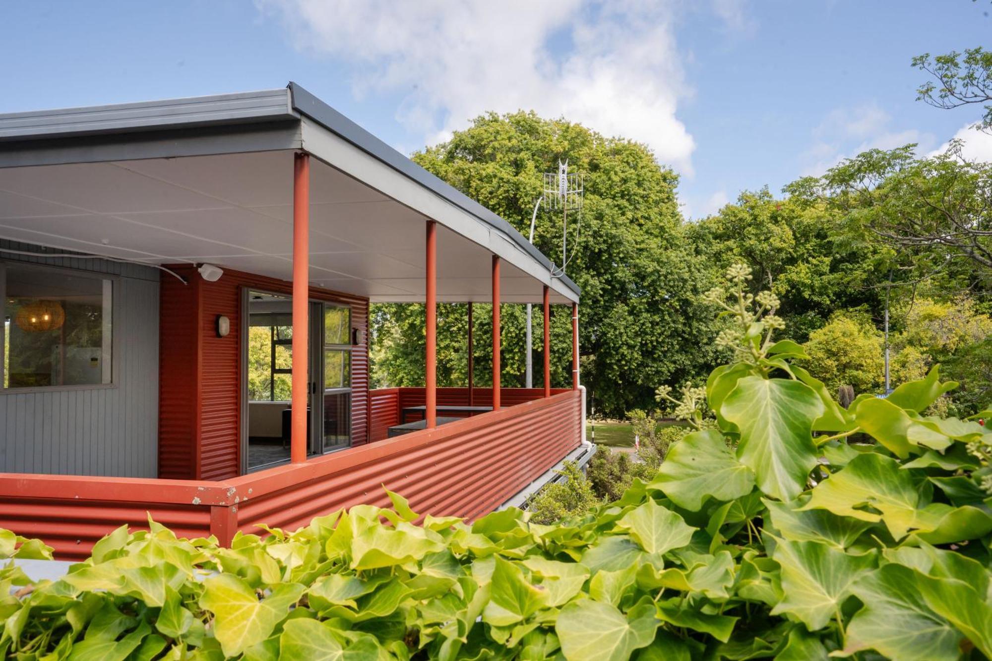 로토루아 Yha 로터루아 호스텔 외부 사진 The exterior of the house