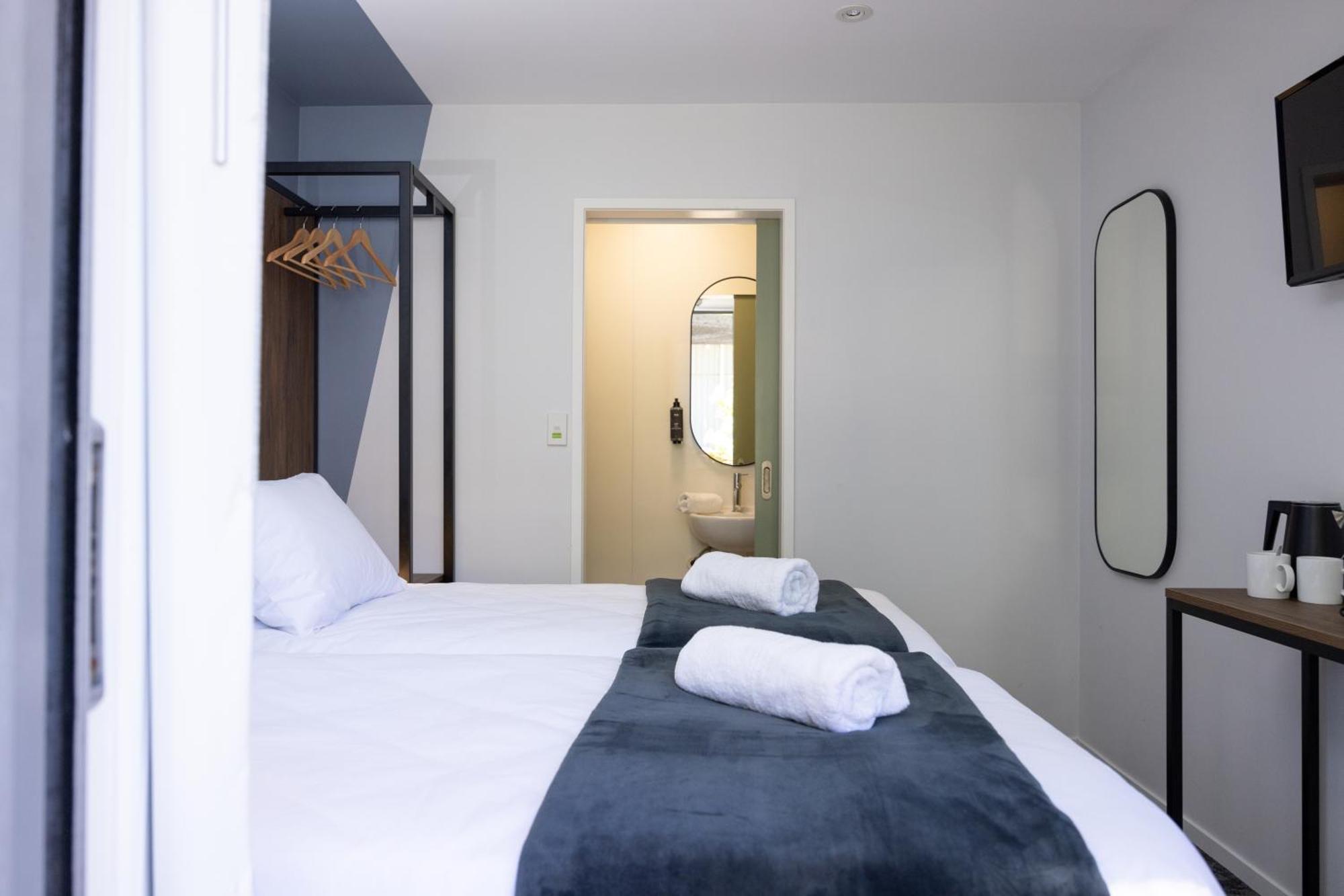로토루아 Yha 로터루아 호스텔 외부 사진 A room at the hotel