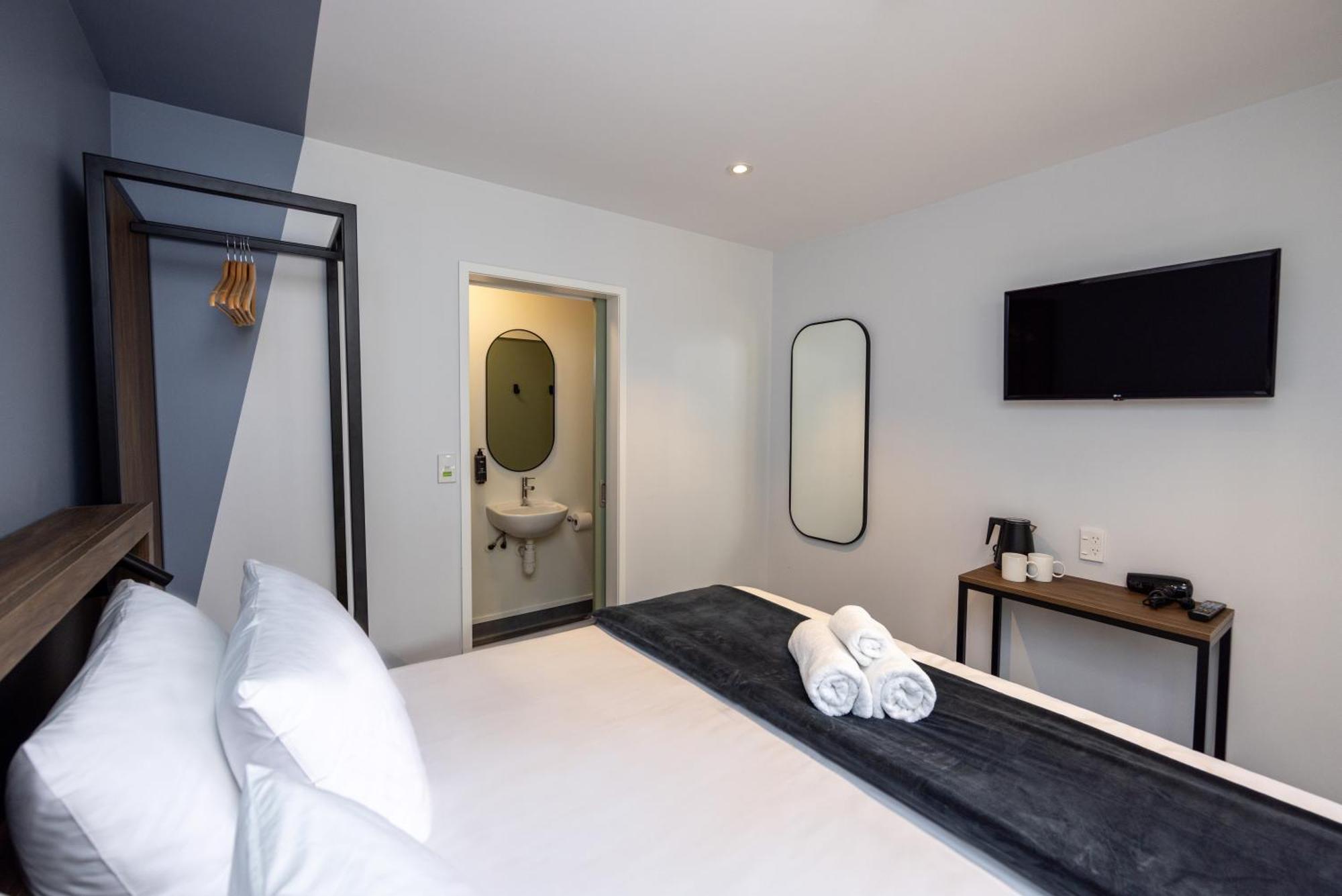 로토루아 Yha 로터루아 호스텔 외부 사진 A room at the hotel